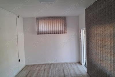 Spațiu comercial, de 40 mp, în Central - 5