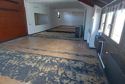 Spațiu comercial, de 120 mp, în Central - 5