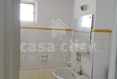 Apartament cu 3 camere decomandat în Micro 20 - 8