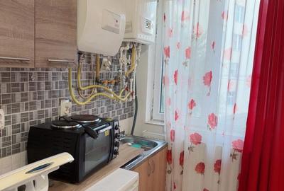 Garsonieră decomandată în Debarcader - 4