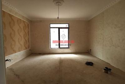 Casă individuală cu 8 camere cu Teren 250 Mp în Ozana - 5