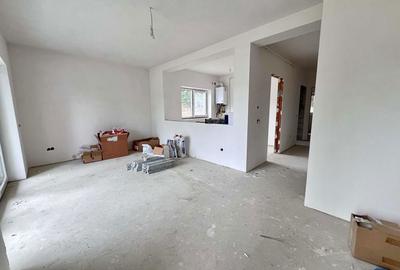Apartament cu 2 camere decomandat în Cristian - 1
