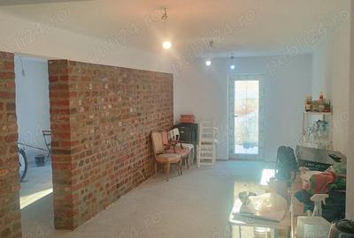 Spațiu comercial, de 28 mp, în 1 Mai - 2