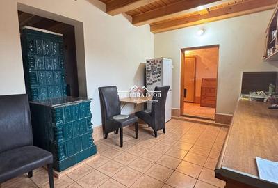 Casă cu 3 camere decomandat în Central - 4