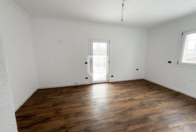 Casă individuală cu 8 camere cu Canalizare în Periferie - 13