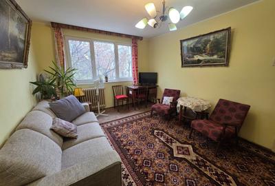 1 Decembrie 1918 intersectie Jean Steriadi, 10 minute metrou , vav Auchan, - 6