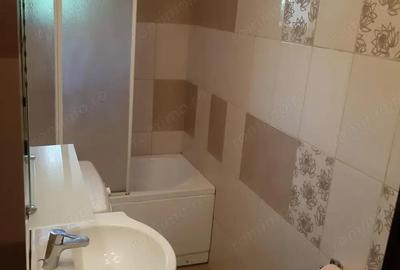 Garsonieră în Titan