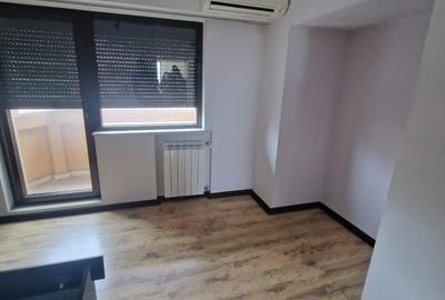 Apartament cu 4 camere în Victoriei - 12