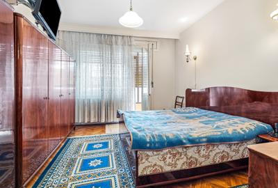 Vilă tip bloc 12 camere, 2 garaje 2 boxe  zona Tomis 1  Flămânda - 12