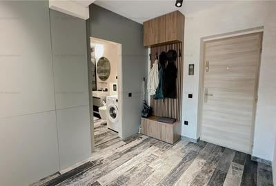 Apartament cu 2 camere decomandat, mobilat în Tractorul - 16