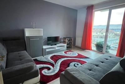 Apartament cu 2 camere semidecomandat, mobilat în Florești - 1