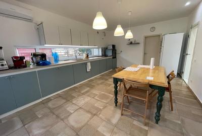 Berceni, 3 min. Lidl, vila individuala 6 camere - 12