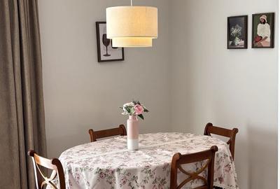 Casă cu 5 camere cu Teren 120 Mp în Central - 1