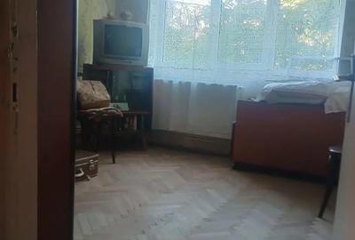 Apartament cu 3 camere decomandat în Obor - 4