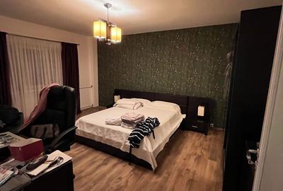 Apartament cu 4 camere decomandat în Sebastian - 3