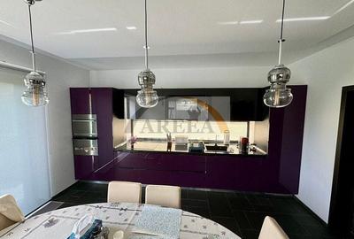 Vila lux de vanzare in cel mai dorit complex din Erou Iancu Nicolae-locatie rara - 10