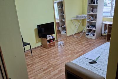 2 camere Tudor , Decomandat / Centrală , finisaje medii ! - 5