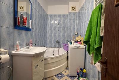 Apartament 2 camere in zona Gara Billa , 56 mp la etaj intermediar - 6