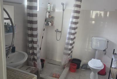 Casă cu 4 camere în Central - 3