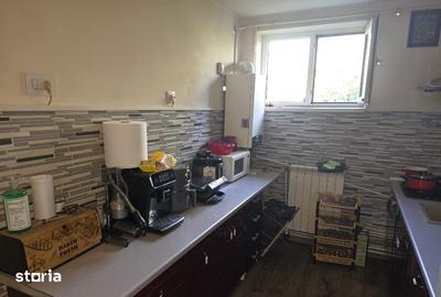 Apartament cu 2 camere decomandat, mobilat în Rovine - 2