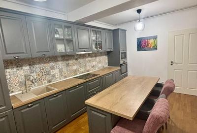 Apartament cu 3 camere decomandat în Central - 3