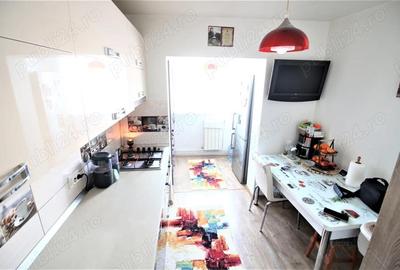 Apartament cu 2 camere decomandat în Micro 20 - 12