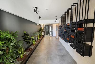 Apartament cu 2 camere decomandat, mobilat în Tractorul - 14