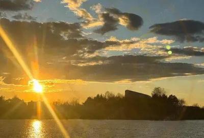 Priveliste spre lac! - 1