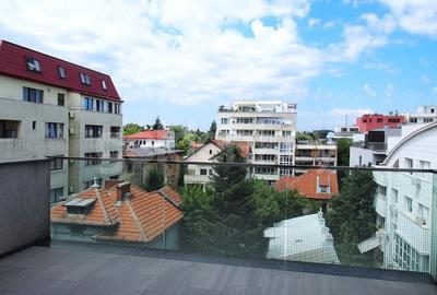 Apartament cu 4 camere decomandat în Aviatorilor - 3