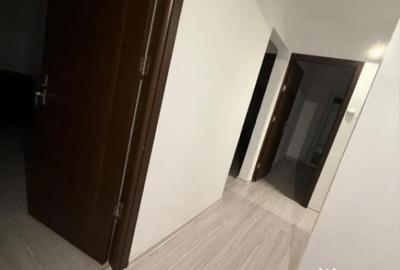 Apartament cu 3 camere decomandat în 1 Mai
