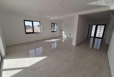 Vilă elegantă, finisată complet, Via Carmina – comision 0 - 3