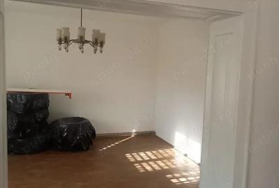 Apartament cu 3 camere decomandat în Central - 10