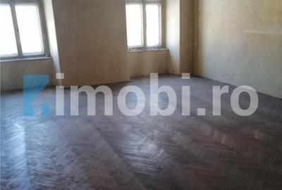 Spatiu pentru birou - 75 mp, zona centrala - 1