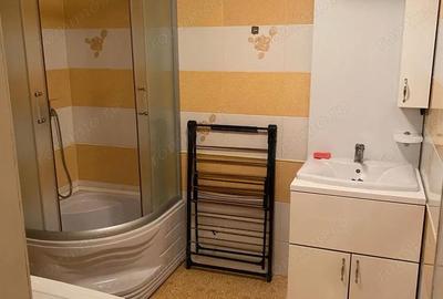 Apartament cu 2 camere decomandat în Olteniței