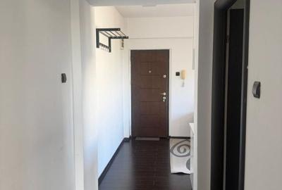 Apartament cu 2 camere decomandat în 1 Mai - 7