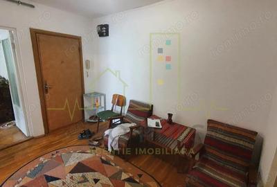 Soarelui. Decomandat. Mobilat si utilat. Se poate prelua cu chiriasi. - 3