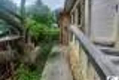 Casă cu 3 camere în Poiana Țapului - 1