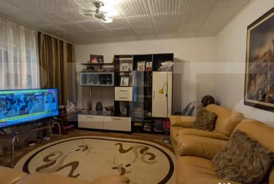 Apartament cu 3 camere decomandat în Micro 4 - 4