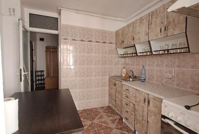Apartament cu 3 camere în Central - 17