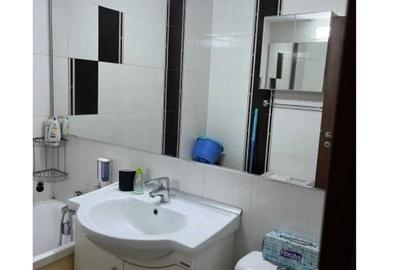 Apartament cu 3 camere decomandat în Calea Călărașilor - 8