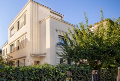 Piata Dorobanti - vila renovata si consolidata de vanzare - 1