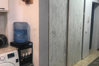 Vand apartament 3 camere cu loc de parcare - 1