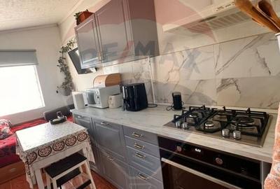 Casa / Vila cu 4 camere de vanzare in zona Periferie