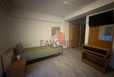 Casă individuală cu 16 camere cu Canalizare în Girocului - 6