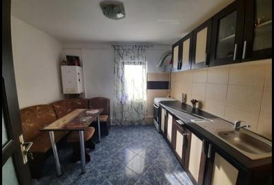 Apartament cu 3 camere decomandat în Central - 3