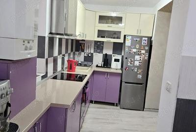 Apartament cu 4 camere semidecomandat în Boul Roșu - 1