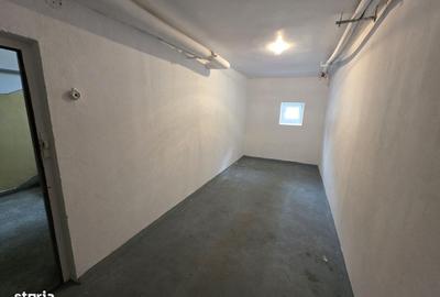 Apartament cu 2 camere decomandat în Pajura