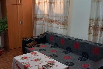 Casă cu 5 camere cu Teren 900 Mp în Central - 4