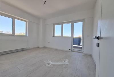 Apartament cu 3 camere decomandat în Galata - 20