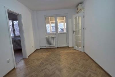 Apartament cu 2 camere semidecomandat în Tătărași